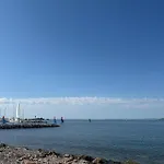 Διαμέρισμα En Front De Avec Balcon