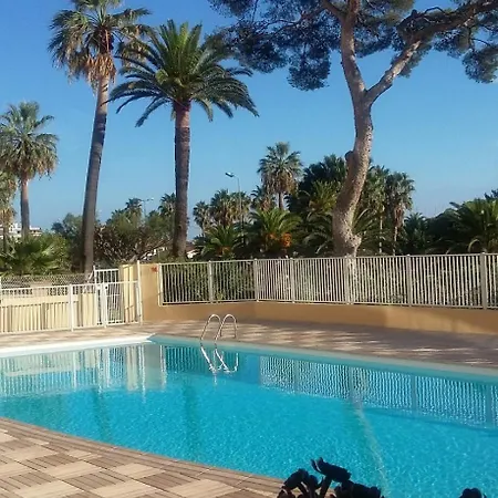 Appartement En Front De Avec Balcon *