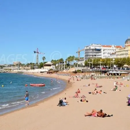 Apartment En Front De Avec Balcon Saint-Raphael (Var)