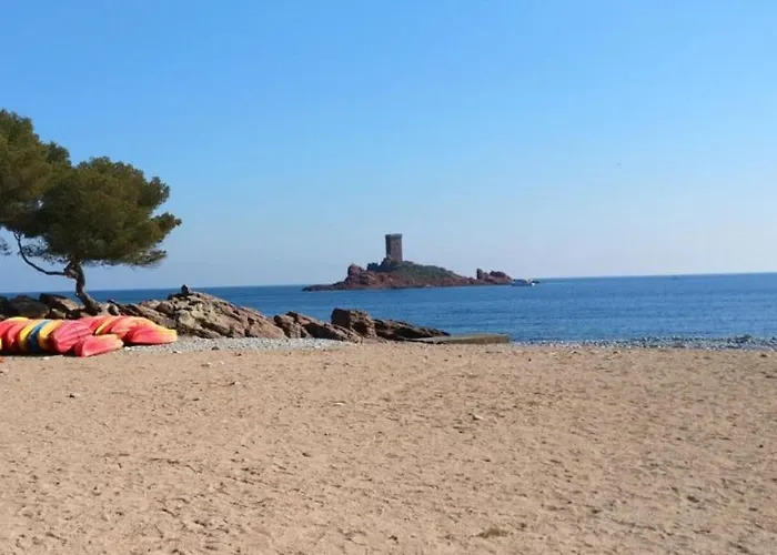 Διαμέρισμα En Front De Avec Balcon *